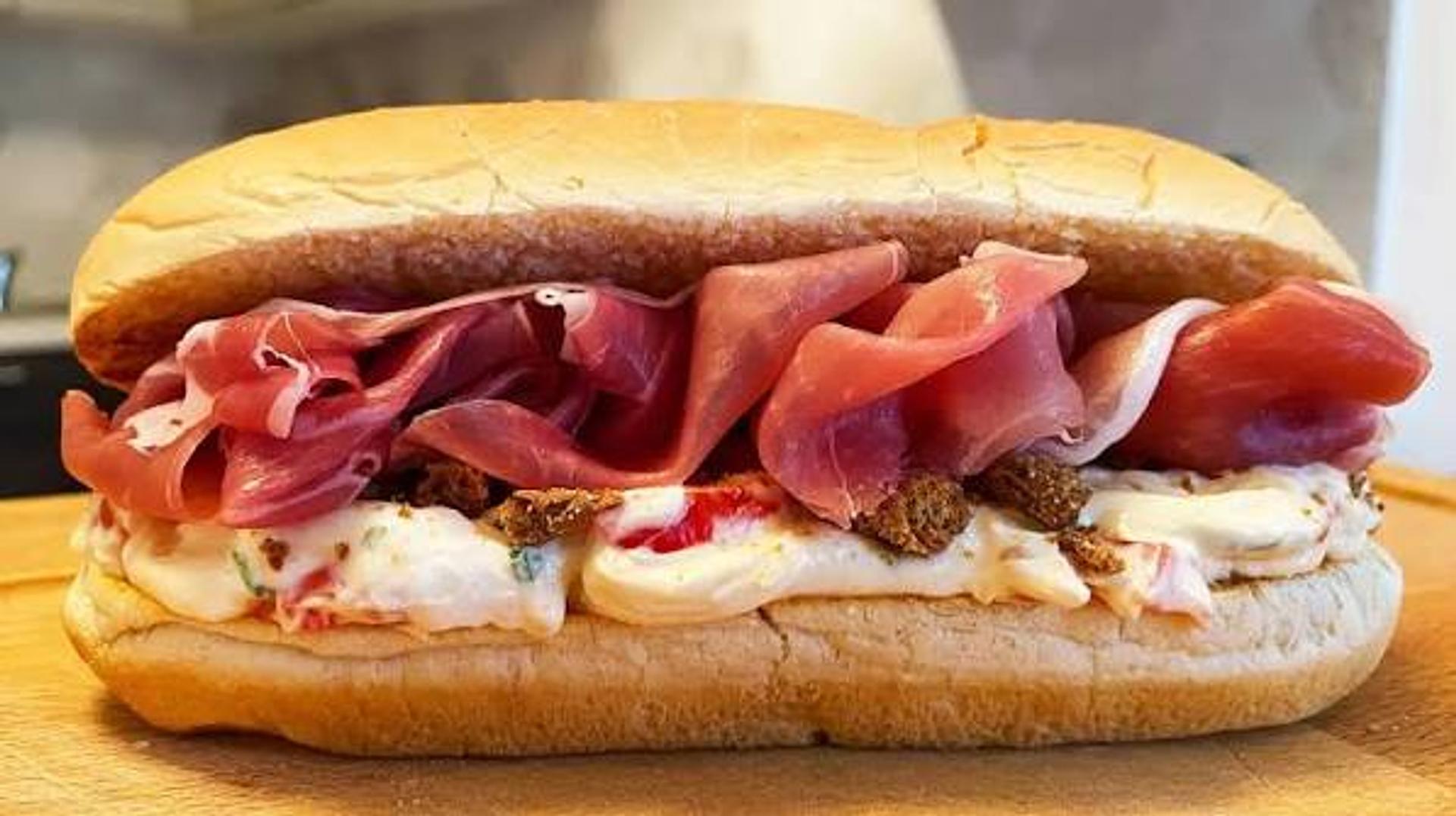 Panino Al Crudo